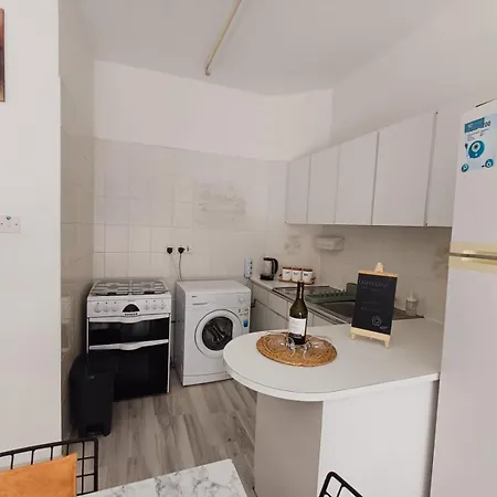 Sunflower Apartment