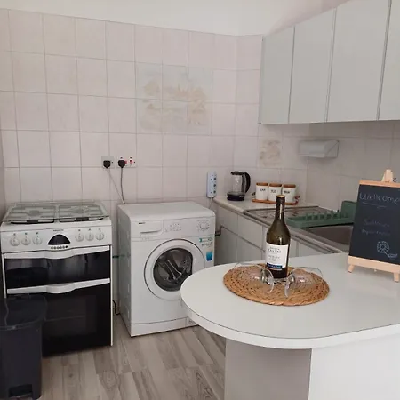 Sunflower 아파트 파마구스타